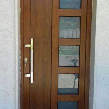 Ulazna vrata PVC i prozori -Njemački Salamander