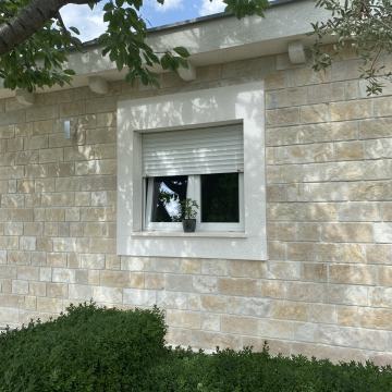 Benkovački kamen Grič® buretana pilana ploča