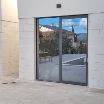 Kamene ploče obrađene Lahor štokan skošanih bridova 1cm/45°