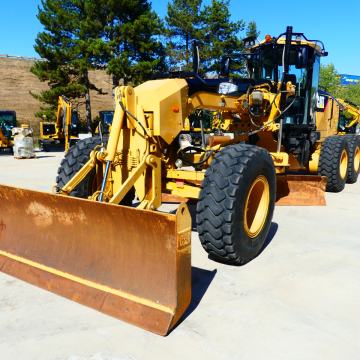 CATERPILLAR 140M