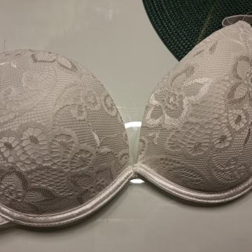 BIJELI PAMUČNI GRUDNJAK 80 B  -  NOVO