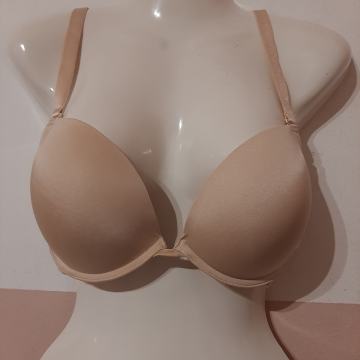 Novi grudnjak push up