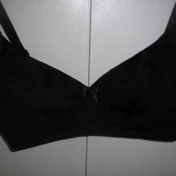 H&M - GRUDNJAK ZA DOJENJE 80 C