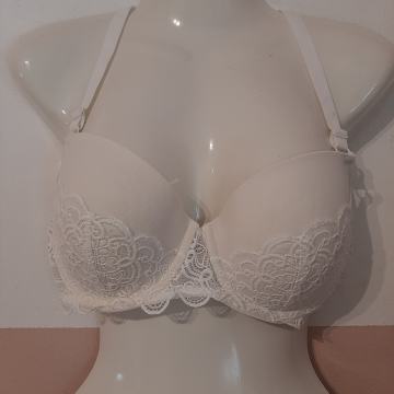 Novi ženski grudnjak