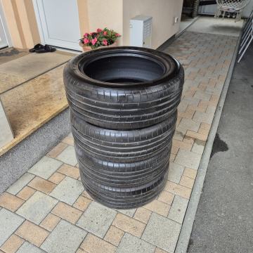 Gume ljetne Dunlop  SPORT MAXX RT2   215/55/17 4 kom.  JAKO DOBRE