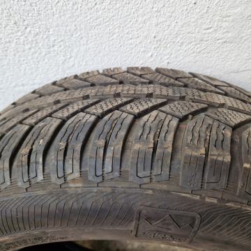 Gume Semperit 215/65/17 zimska 4 kom.