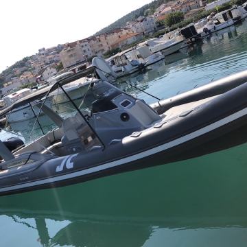 Jokerboat Clubman 28 sa 2 x 300 Mercury Verado