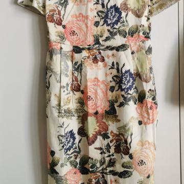 Asos haljina vel. 42, s elastinom , 10 eura, Zagreb