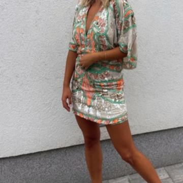 Asos svečana haljina