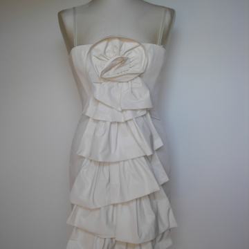 BCBG Max Azria Dizajnerska haljina