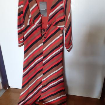 Nova Bershka haljina