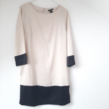 Bež sa crnim satenska haljina HM 36