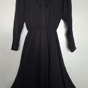 Boho haljina s vezenim dijelovima