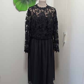 CRNA ČIPKASTA HALJINA 44