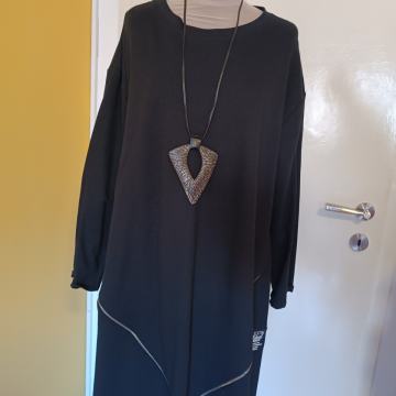 CRNA HALJINA S PATENTIMA