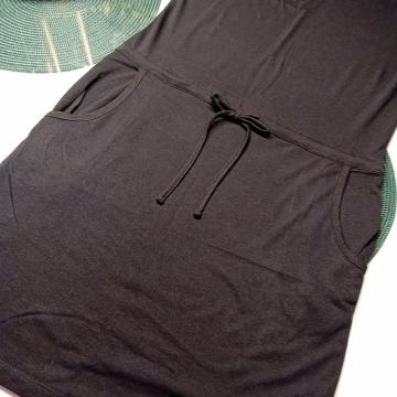 CRNA HALJINA VEL M - NOVO S ETIKETOM