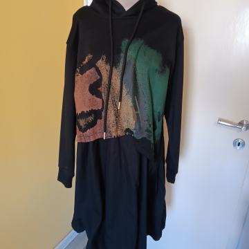 CRNA HALJINA SA ZEMLJANIM TONOVIMA