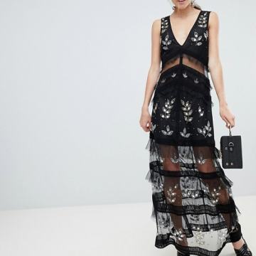 Crna svečana haljina