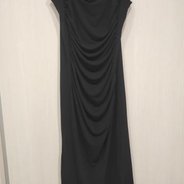 Crna svečana haljina