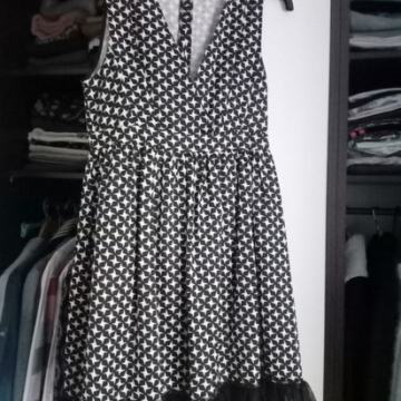 Crno bijela haljina na zvjezdice, nova