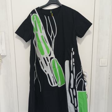 CRNO-ZELENA APSTRAKTNA HALJINA 46/48