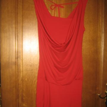 CRVENA HALJINA VEL.UNI NOVO