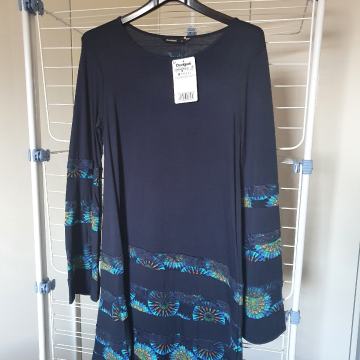 Desigual haljina M (NOVO s etiketom)