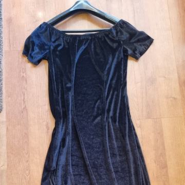 DUGA CRNA PLIŠANA HALJINA vel 38 / 40