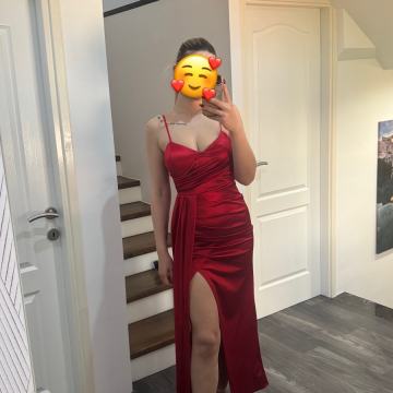 Duga svečana crvena haljina