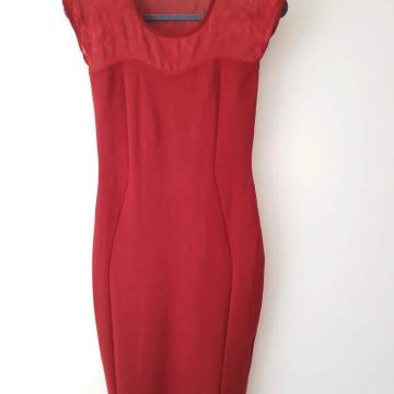 Guess pencil haljina S