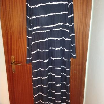 Haljina koja sužava figuru