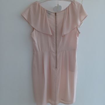 Haljina svjetlo roza