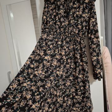 haljina vel.42/44 novo