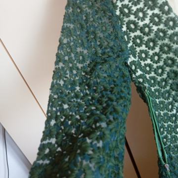 Haljina od zelene čipke broj 38