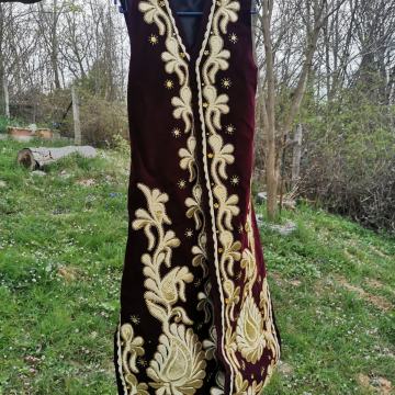 Hugo Boss nošnja-vjenčanica mladenke iz Uzbekistana, nova!