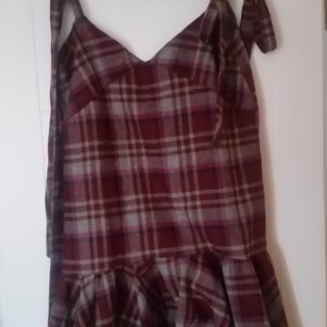 NOOHAA Karirana haljina s volanima