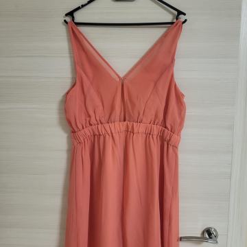 Kratka ljetna haljina Naf Naf