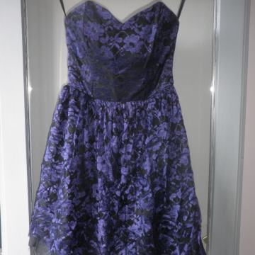 LAGANA HALJINA OD TILA 32 / 34 XS