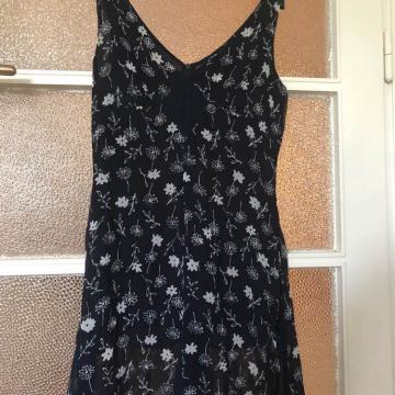 Lagana ljetna haljina