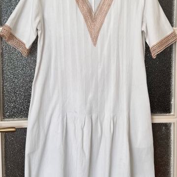 Lanena bijela haljina