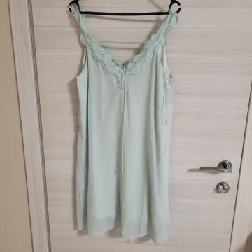 Ljetna haljina iznad koljena mint