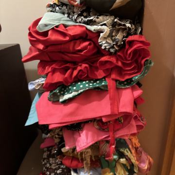 Lot 40 kom odjece + 2 para obuce i torbica