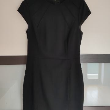 Mala crna haljinica, H&M