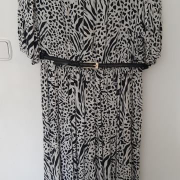 Maxi crno bijela haljina 42-44