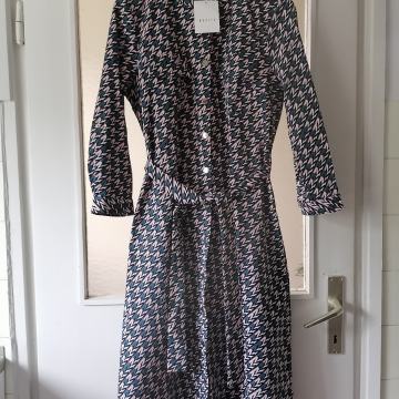 Mohito nova haljina s etiketom