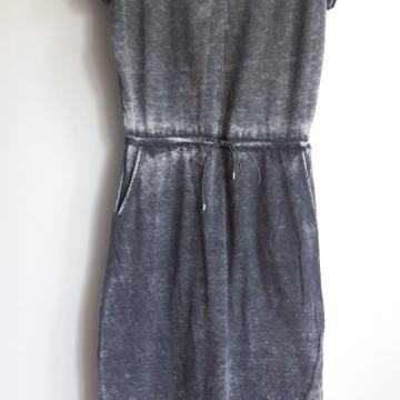 MOHITO HALJINA vel. S