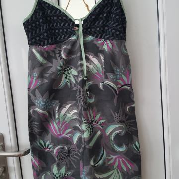 O neill haljina vel M