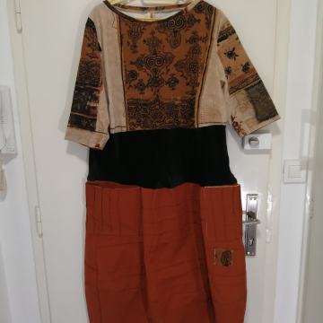 U NIJANSAMA SMEĐE HALJINA 46/48