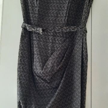 P.S asimetrična haljina