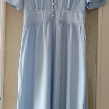 Svijetlo plava midi haljina